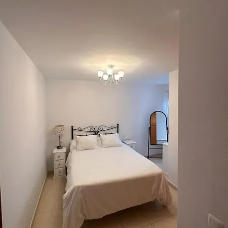 Apartment Punta Del Isla - 3 Bed With Amazing Roof Terrace